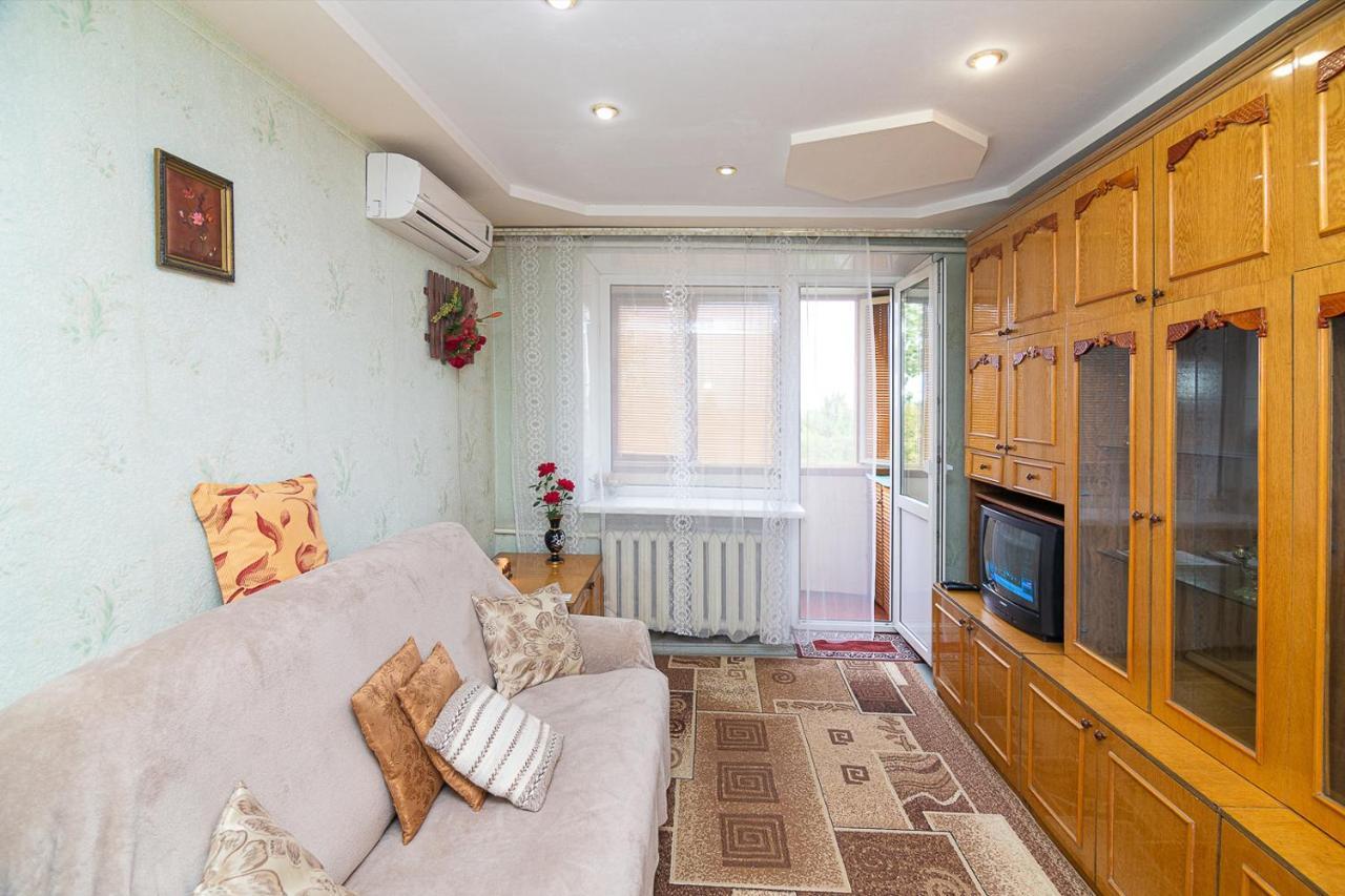Comfortable Apartments On Hrushevskogo Street Near 16 City Hospital Ντνιπροπετρόφσκ Εξωτερικό φωτογραφία